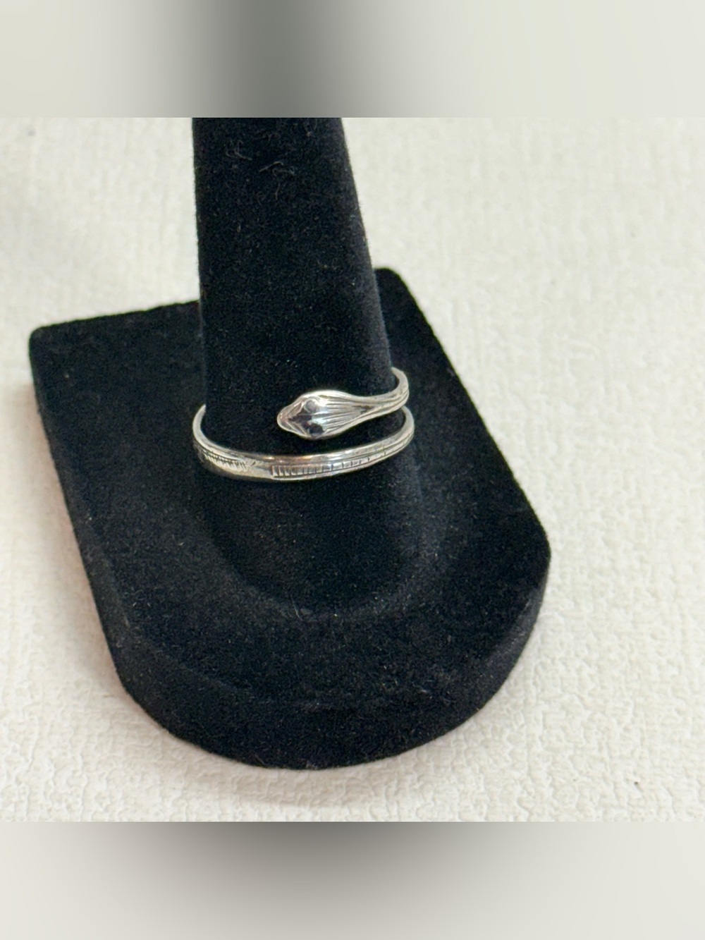Sterling silver snake ring size 9